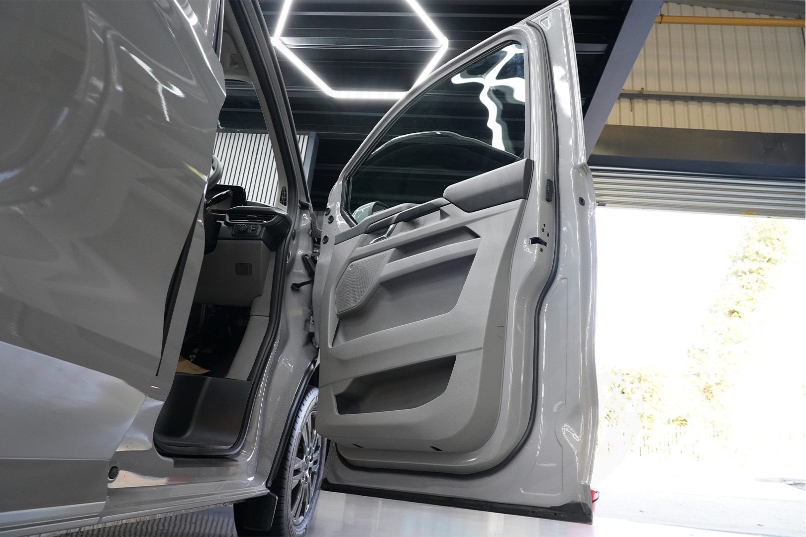 VW T7 Cab Door Seal Upgrade - Image 3
