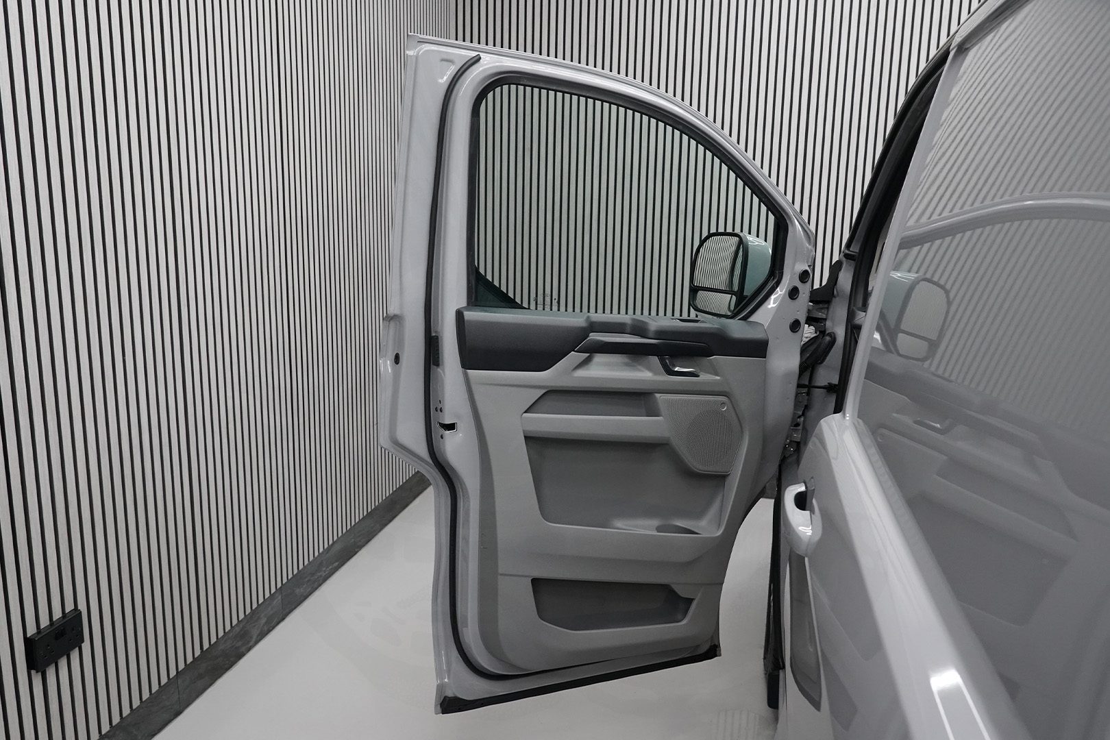 VW T7 Cab Door Seal Upgrade