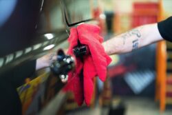 Alternative view of Dub Scrubber All Purpose Microfibre Cloth (Red)