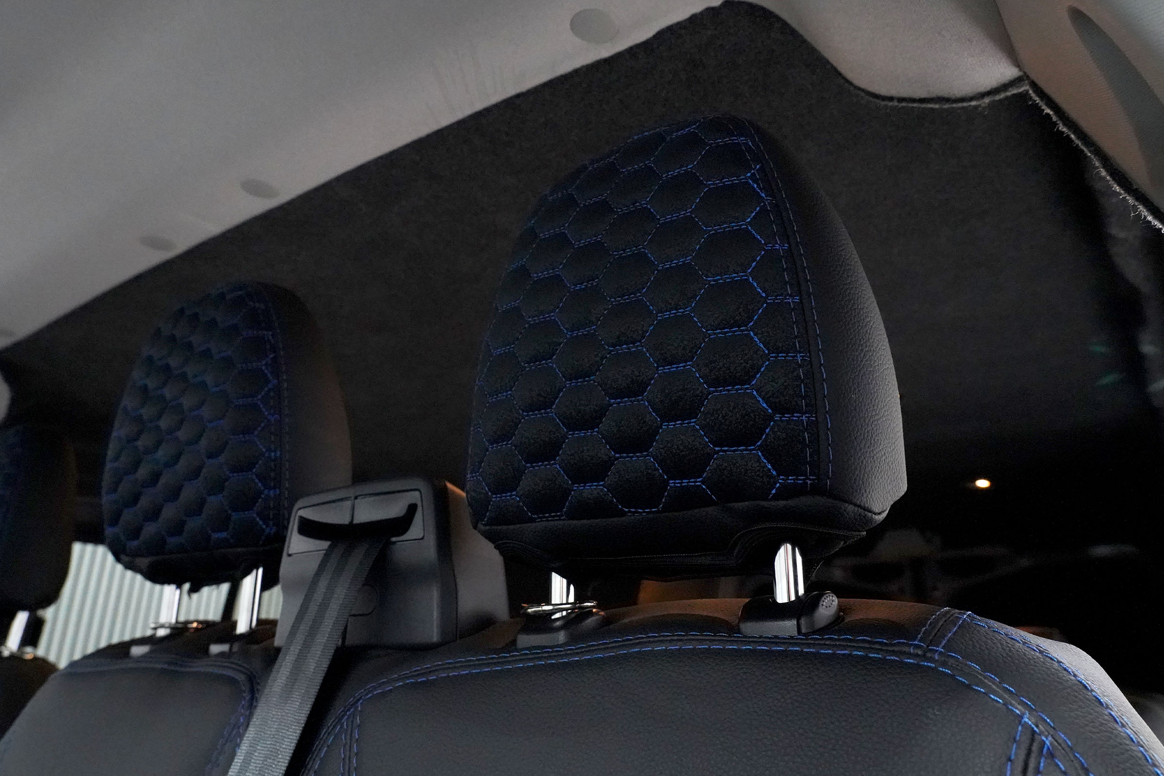 VW T7 RS Honeycomb Style Seat Covers - Blue - Image 4