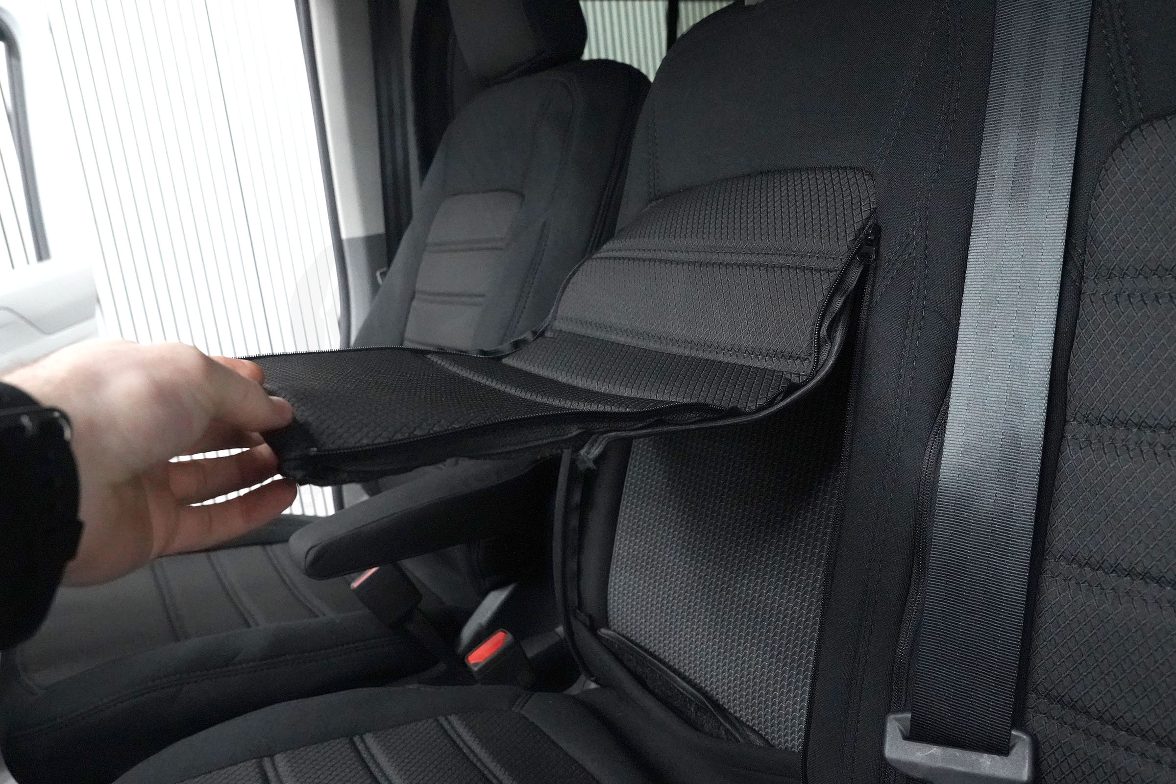 VW T7 Stealth Comfort Series Seat Covers - Image 6