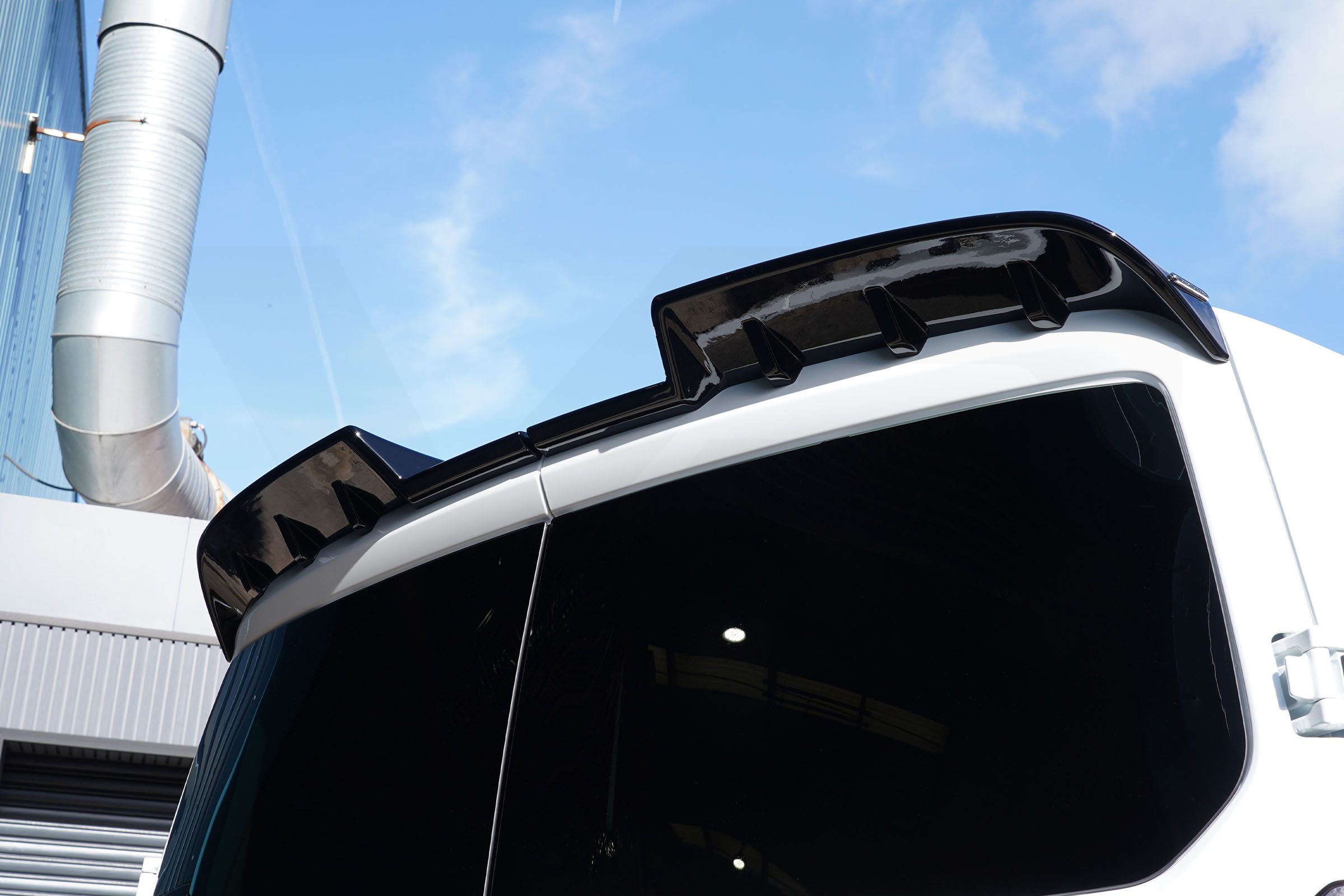 VW T7 Twin Door Vortex Rear Spoiler - Gloss Black
